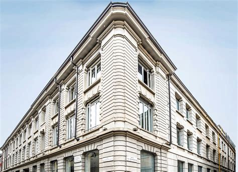 versace via borgospesso 15 milano|Un nuovo hotel di lusso negli ex uffici di Versace.